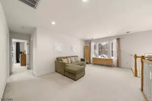 48 Bovensiepen Ct, Roseland, NJ 07068 - Photo 18