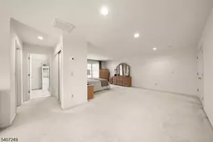 48 Bovensiepen Ct, Roseland, NJ 07068 - Photo 24