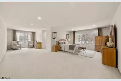 48 Bovensiepen Ct, Roseland, NJ 07068 - Photo 22