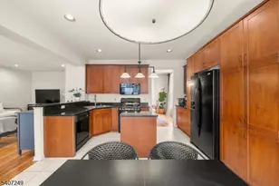 48 Bovensiepen Ct, Roseland, NJ 07068 - Photo 8