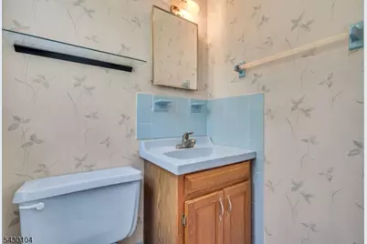 179 Valley View Rd, Hillside, NJ 07205 - Photo 14