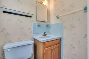 179 Valley View Rd, Hillside, NJ 07205 - Photo 14