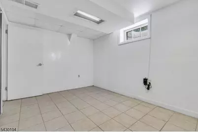 179 Valley View Rd, Hillside, NJ 07205 - Photo 16