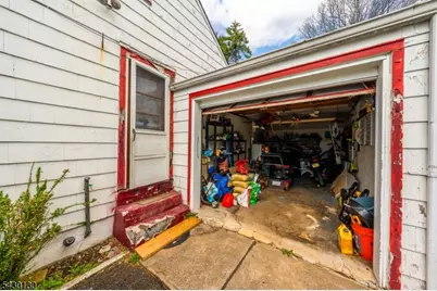 124 W 10th Ave, Roselle, NJ 07203 - Photo 2