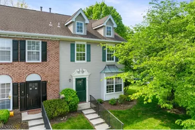 31 Bethany Ct, Franklin Township, NJ 08823 - Photo 2