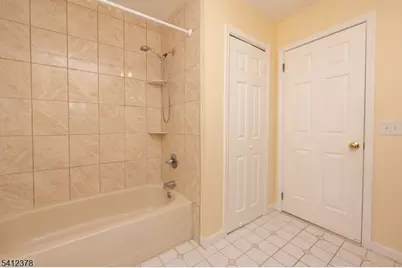 7 Lake Ct, Raritan Township, NJ 08822 - Photo 12