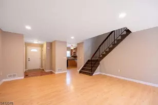 7 Lake Ct, Raritan Township, NJ 08822 - Photo 4