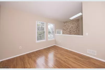 7 Lake Ct, Raritan Township, NJ 08822 - Photo 18