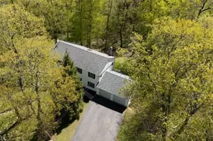 8 Cold Spring Dr, Vernon, NJ 07422 - Photo 2