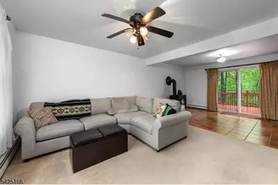 8 Cold Spring Dr, Vernon, NJ 07422 - Photo 12