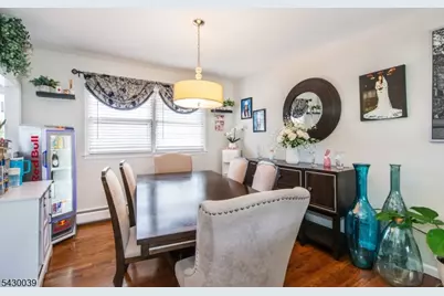 8 Kennedy Dr, Fairfield, NJ 07004 - Photo 6