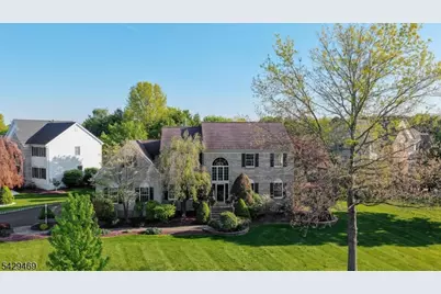 2 Raddel Ct, Hillsborough Township, NJ 08844 - Photo 4