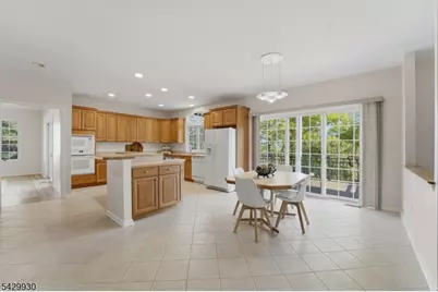 33 Scheurman Ter, Green Brook Township, NJ 07059 - Photo 10