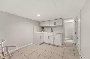 526 Jackson Ave, Elizabeth, NJ 07201 - Photo 26