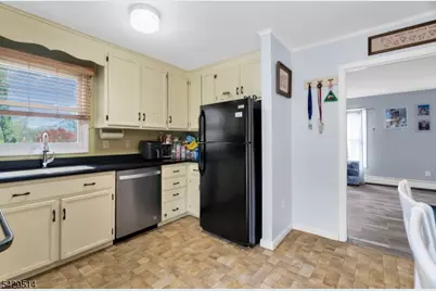 140 Papscoe Rd, West Milford, NJ 07421 - Photo 20