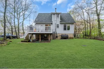140 Papscoe Rd, West Milford, NJ 07421 - Photo 2