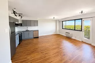 60 Parkway Dr E Unit, East Orange, NJ 07017 - Photo 1