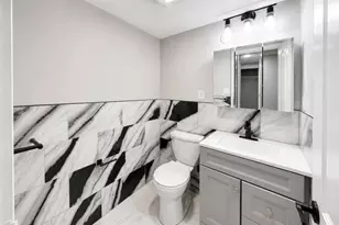 60 Parkway Dr E Unit, East Orange, NJ 07017 - Photo 10