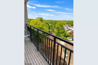 60 Parkway Dr Unit #9B, East Orange, NJ 07017 - Photo 14