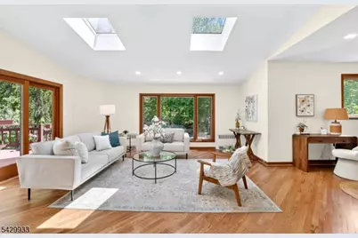 184 Old Short Hills Rd, Millburn, NJ 07078 - Photo 16