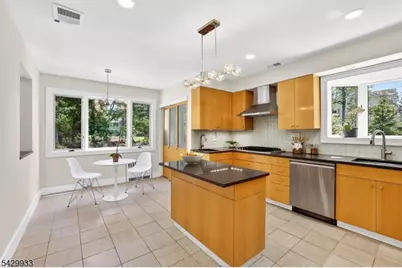 184 Old Short Hills Rd, Millburn, NJ 07078 - Photo 22