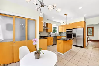 184 Old Short Hills Rd, Millburn, NJ 07078 - Photo 20
