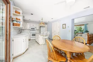 31 Lounsberry Hollow Rd, Vernon, NJ 07461 - Photo 10