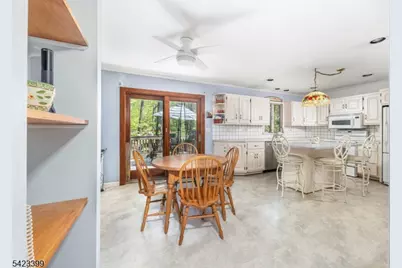 31 Lounsberry Hollow Rd, Vernon, NJ 07461 - Photo 14