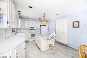 31 Lounsberry Hollow Rd, Vernon, NJ 07461 - Photo 12