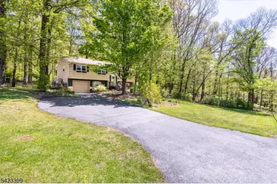 31 Lounsberry Hollow Rd, Vernon, NJ 07461 - Photo 4