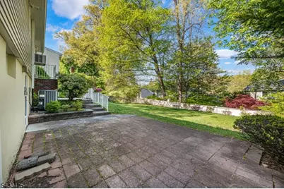225 Linden Rd, Wayne, NJ 07470 - Photo 8