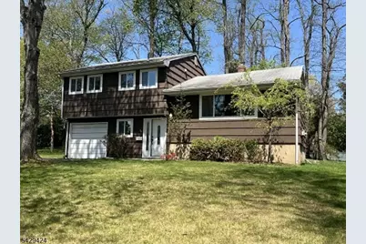 56 Fairway Dr, East Hanover Township, NJ 07936 - Photo 2