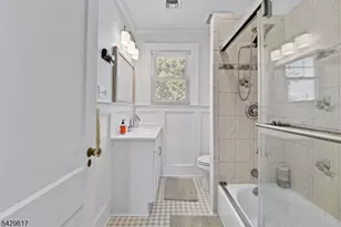 1012 Falls Terrace, Union Township, NJ 07083 - Photo 8
