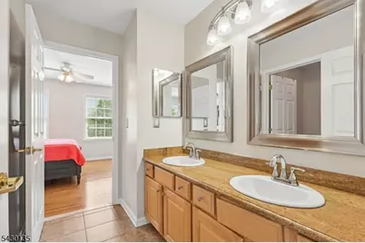 384 Bennetts Ln, Franklin Township, NJ 08873 - Photo 22