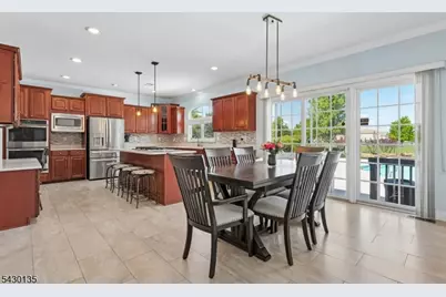 384 Bennetts Ln, Franklin Township, NJ 08873 - Photo 8