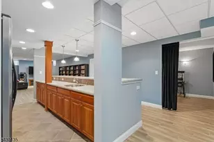 384 Bennetts Ln, Franklin Township, NJ 08873 - Photo 28