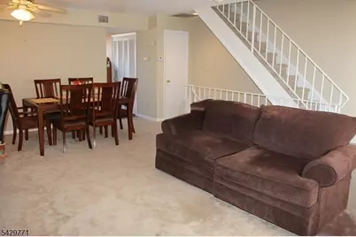 8 Leary Ave Unit G, Bloomingdale, NJ 07403 - Photo 2