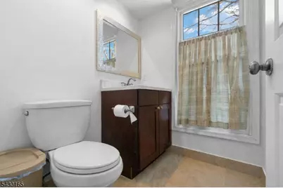 34 Hillsborough Ct, Rockaway Township, NJ 07866 - Photo 20