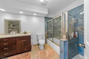 34 Hillsborough Ct, Rockaway Township, NJ 07866 - Photo 28