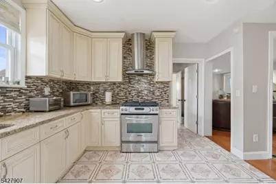 145 Sheridan Ave, Roselle Park, NJ 07204 - Photo 12