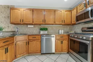 60 Phlox Ct, Readington, NJ 08889 - Photo 6