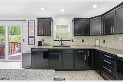 7 Brendona Ave, Hopatcong, NJ 07874 - Photo 10