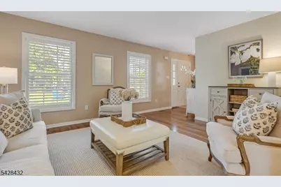 109 Hillside Ave, Bedminster Township, NJ 07921 - Photo 4