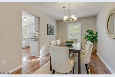 109 Hillside Ave, Bedminster Township, NJ 07921 - Photo 6