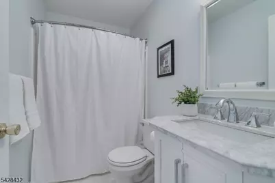 109 Hillside Ave, Bedminster Township, NJ 07921 - Photo 26