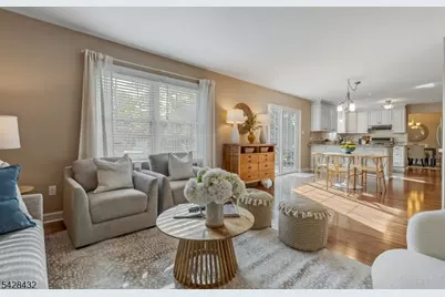 109 Hillside Ave, Bedminster Township, NJ 07921 - Photo 10