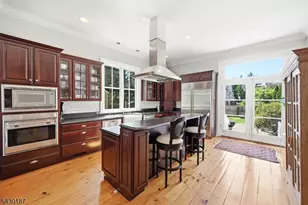21 Franklin Pl, Morristown, NJ 07960 - Photo 10