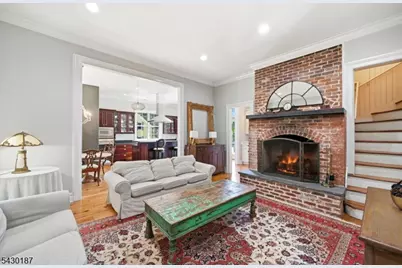 21 Franklin Pl, Morristown, NJ 07960 - Photo 18