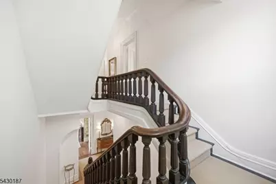 21 Franklin Pl, Morristown, NJ 07960 - Photo 20