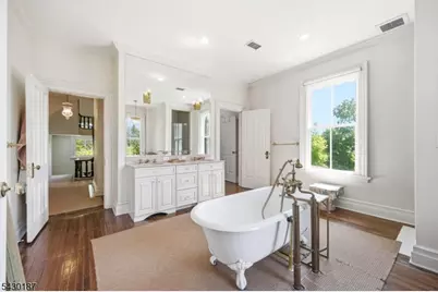 21 Franklin Pl, Morristown, NJ 07960 - Photo 24